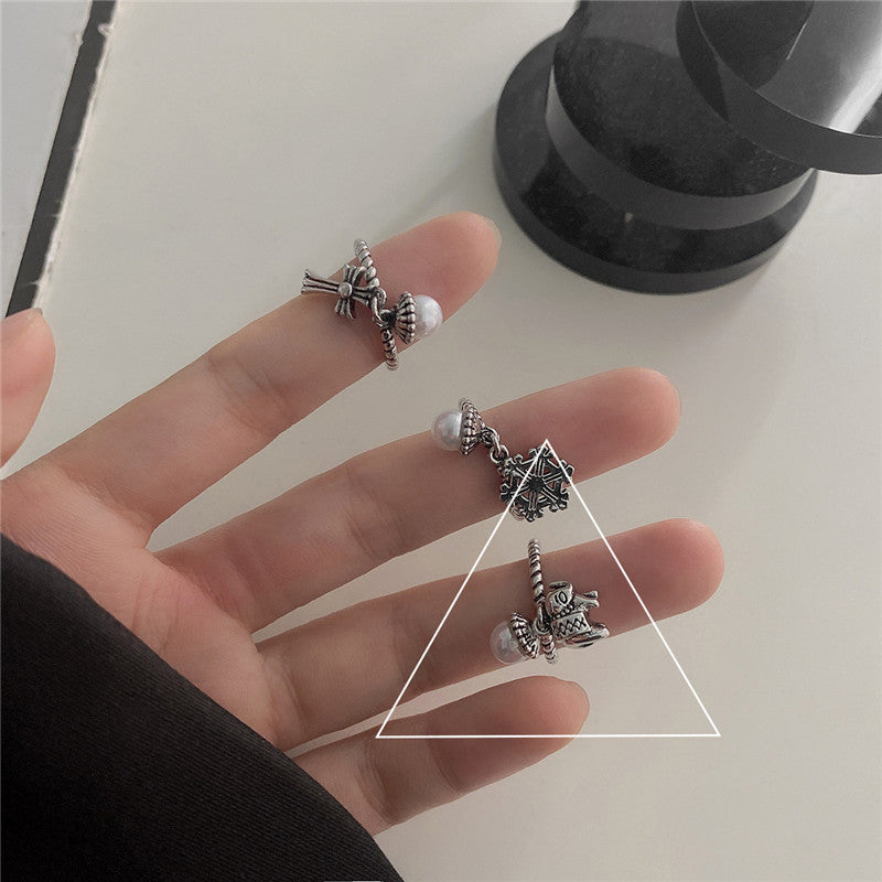 European And American Retro Geometric Cross Ring